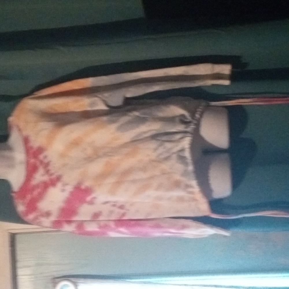 Large sweatshirt - Picture 3 of 4